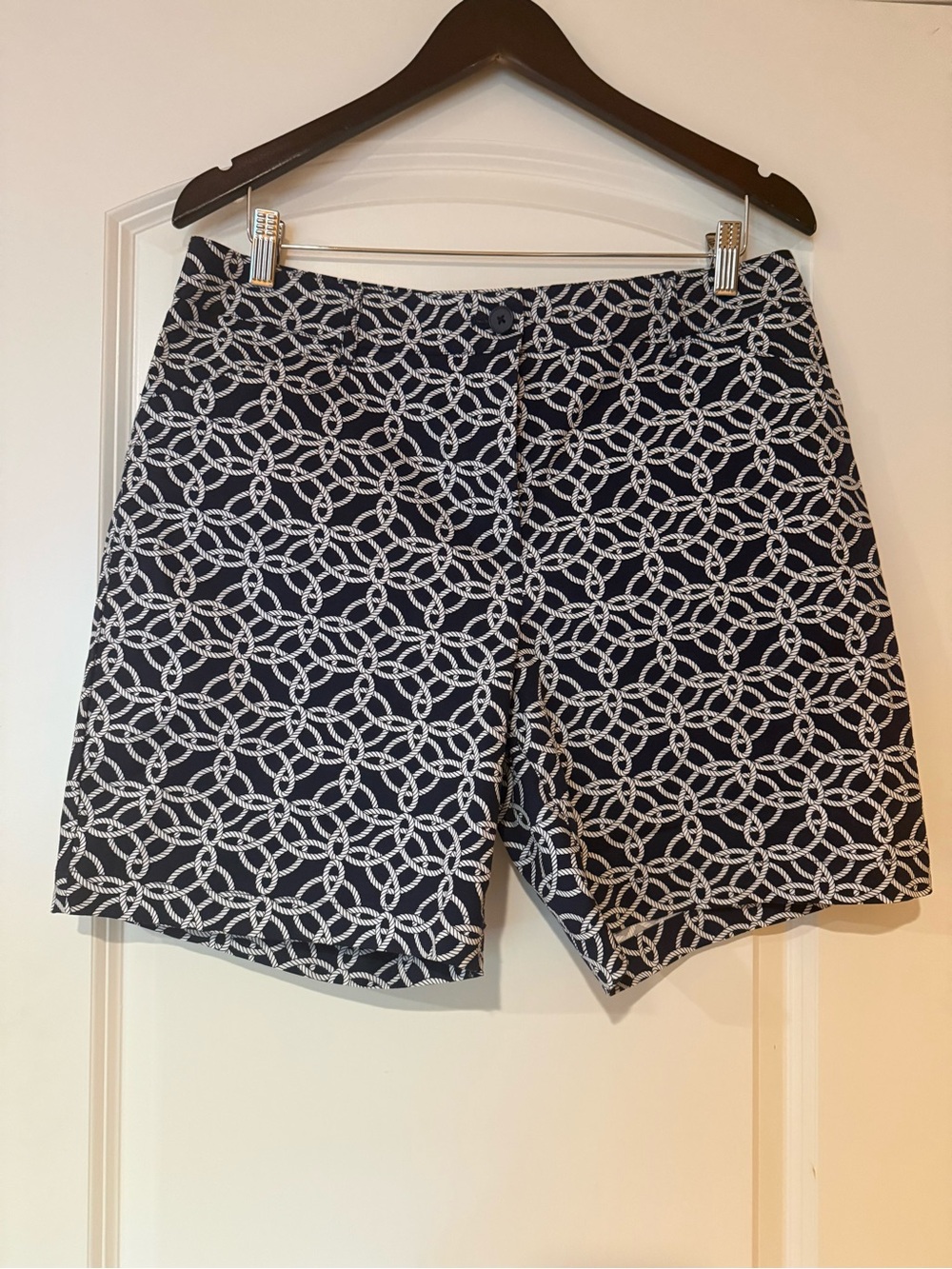 Talbots Women’s Navy Blue and White Rope-Print Shorts Like New Size 12